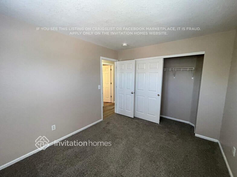 Building Photo - 5207 Creek Way