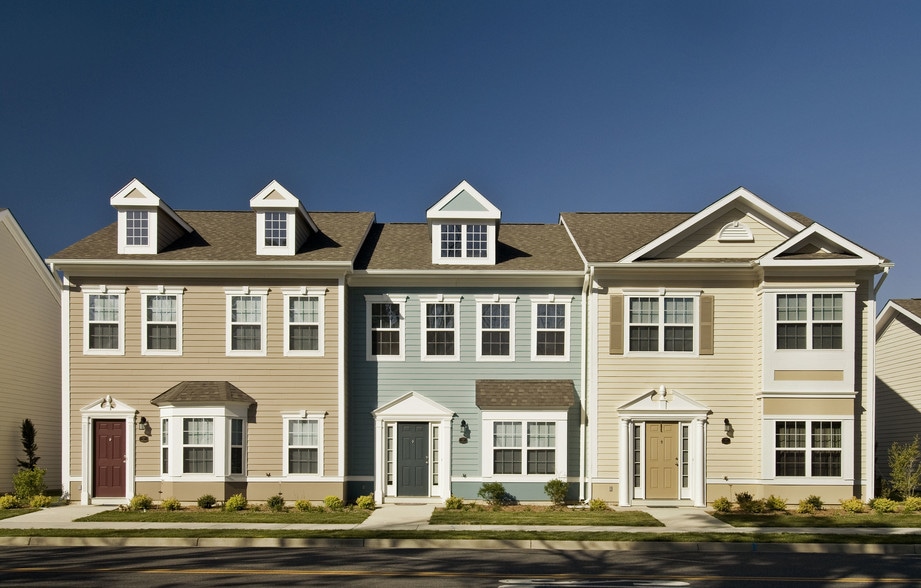 North Village (Active Duty) - Fort Eustis Family Homes