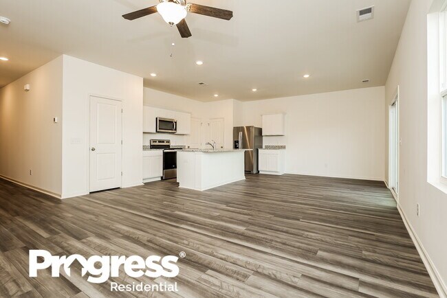 Building Photo - 820 Hydra Ln