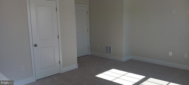 Building Photo - 2272 Marcy Dr