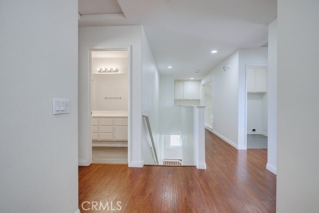 Building Photo - 321 N Riley Ct
