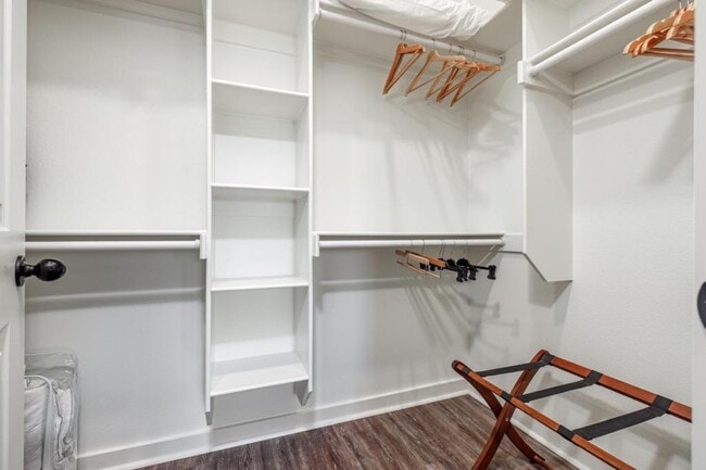 Building Photo - 117 Lookout Point