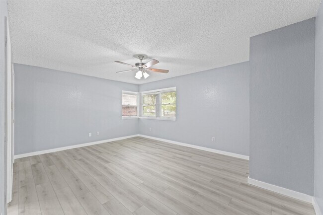 Building Photo - 1509 Pecos St