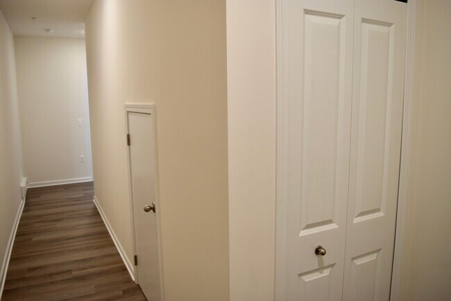Building Photo - 29330 Towne Center Cir