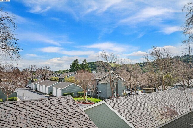 Building Photo - 7815 Canyon Meadows Cir