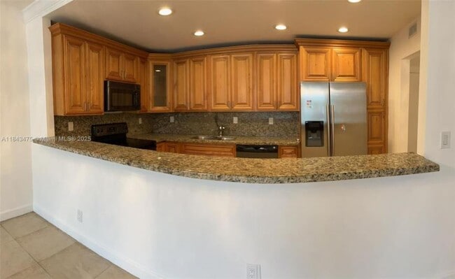 Building Photo - 2 bedroom in Sunny Isles Beach FL 33160