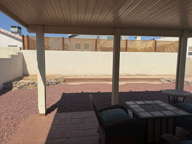 Building Photo - 3 Bed 2.5 bath home; Minutes from the Strip