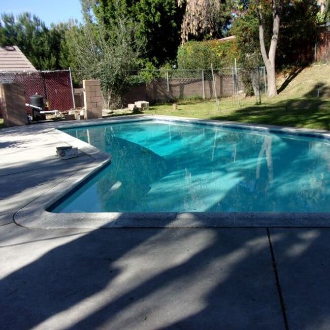 Building Photo - Spacious Private Home with Pool on Nearly Half an Acre