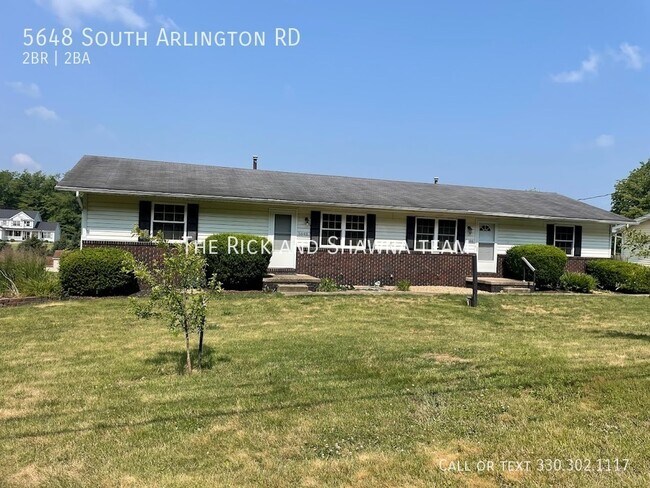 Primary Photo - Two bedroom townhouse with bonus room for ...