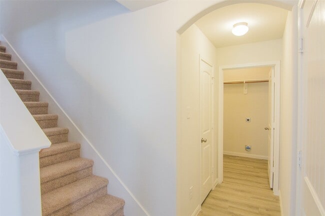 Building Photo - 5506 Hawksbury Creek Trail