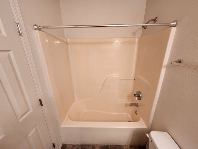 Building Photo - 6655 Dublin Loop W