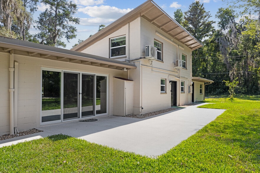 Building Photo - 1524 SW 37th Ave