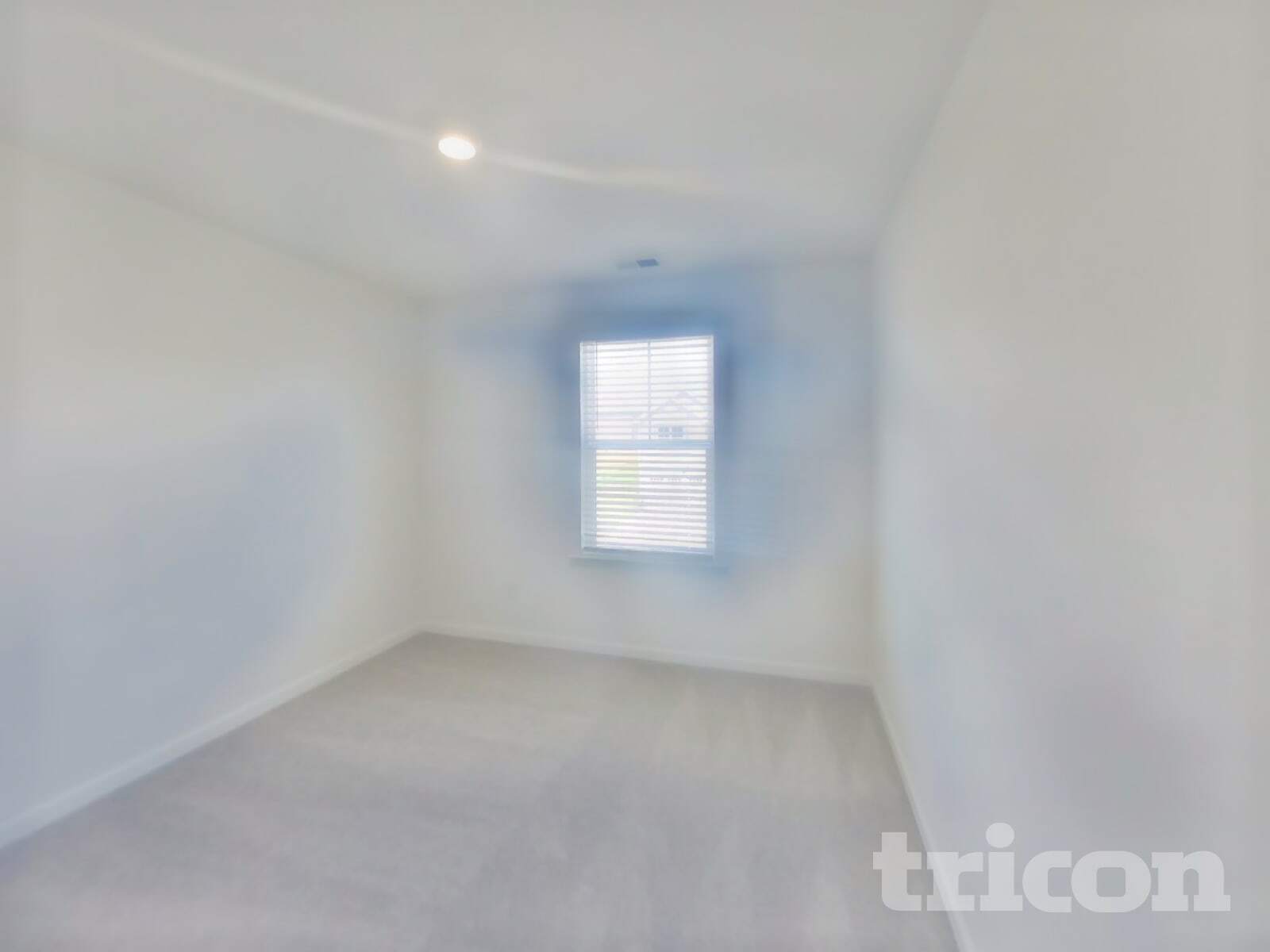 Building Photo - 1943 Logan Ln