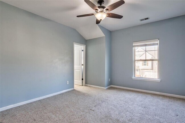 Building Photo - 5390 Breckinridge Ln