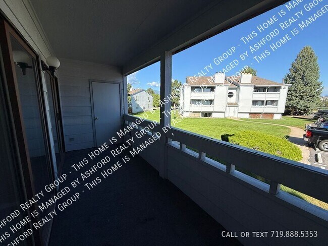 Building Photo - 1238 Firefly Cir