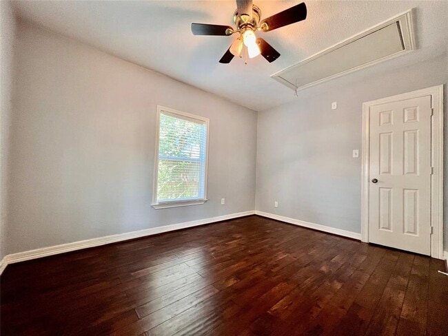 Building Photo - 4114 Beggs St