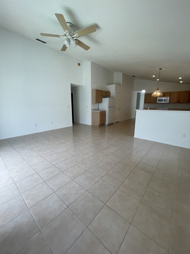 Building Photo - 128 Strait Dr