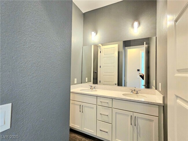 Building Photo - 12374 Skyracer Dr