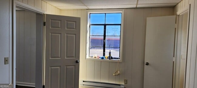 Building Photo - 1529 S Main St