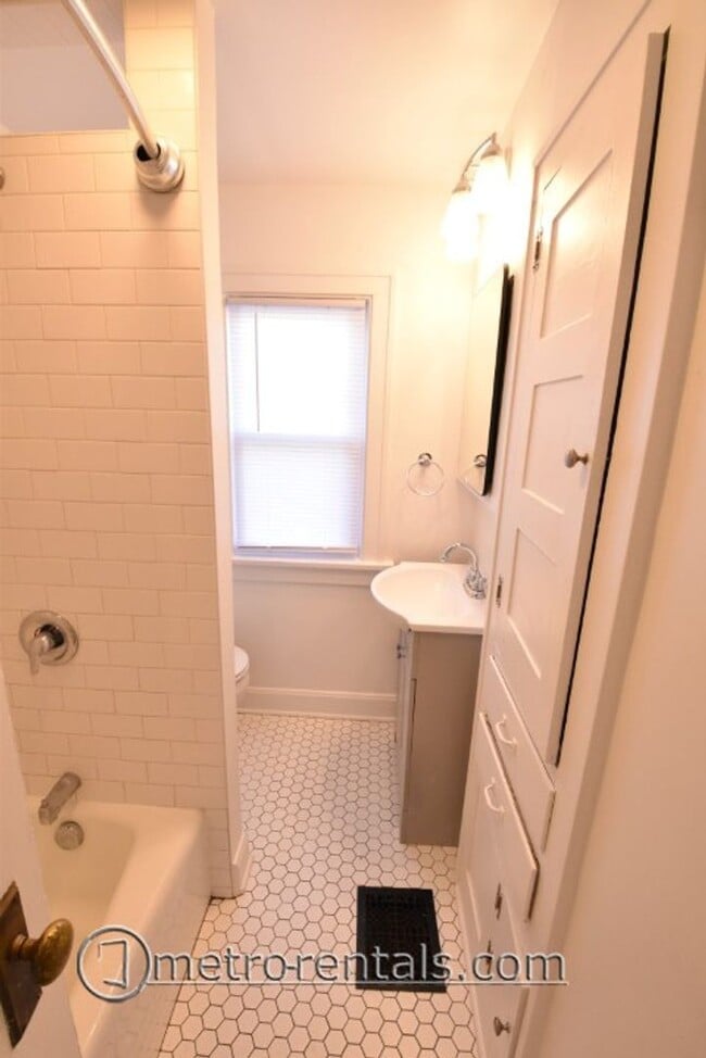 Building Photo - 2589-2591 N Fourth Street