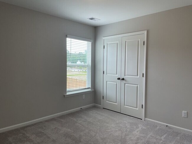 Building Photo - 2903 Siebold Dr