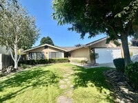 Building Photo - One story gorgeous home in the highly desi...