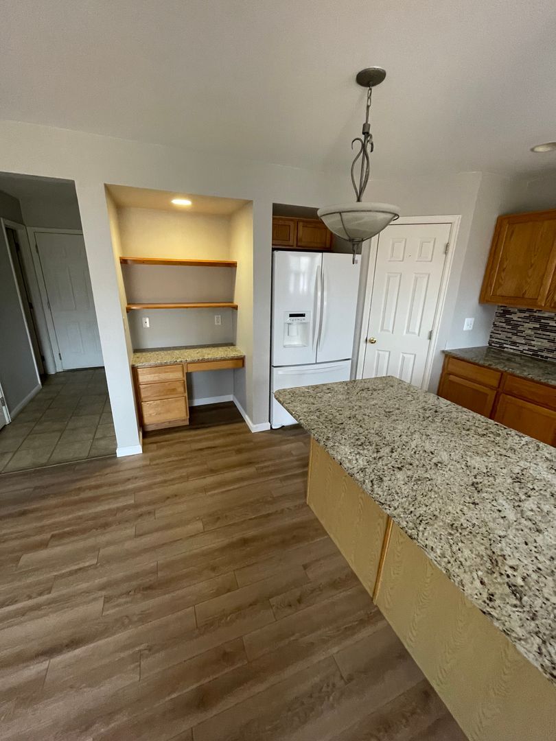 Building Photo - 11942 Eudora Dr