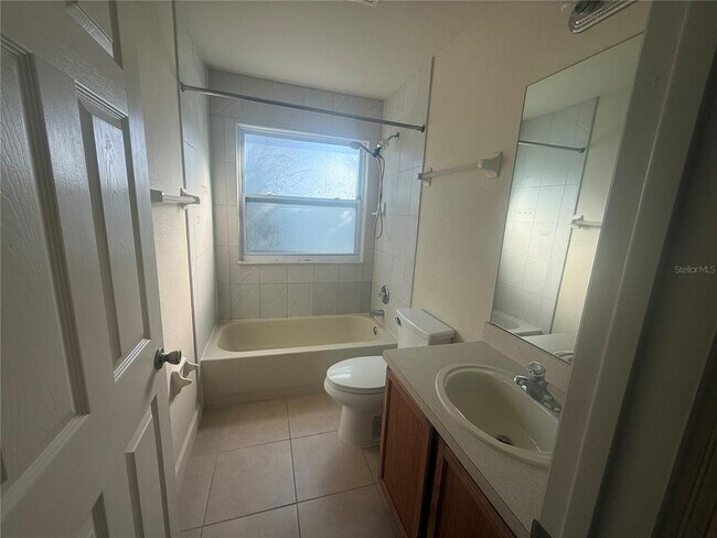 Building Photo - 2970 Ashland Ln S