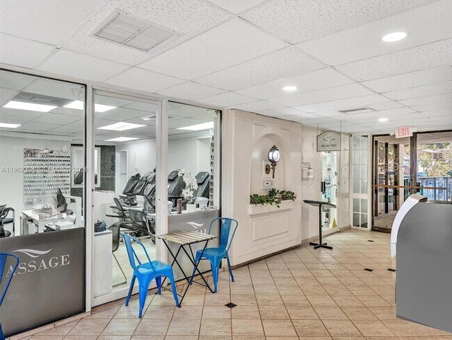 Building Photo - 101 Crandon Blvd