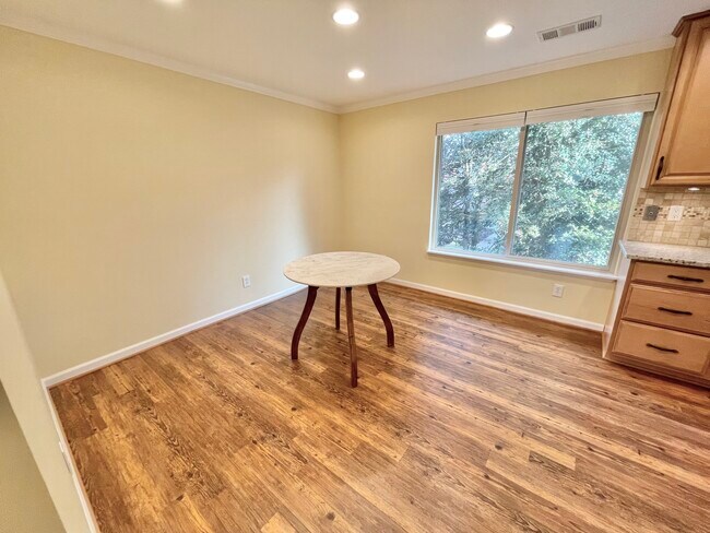 Building Photo - 1661 Westwind Way