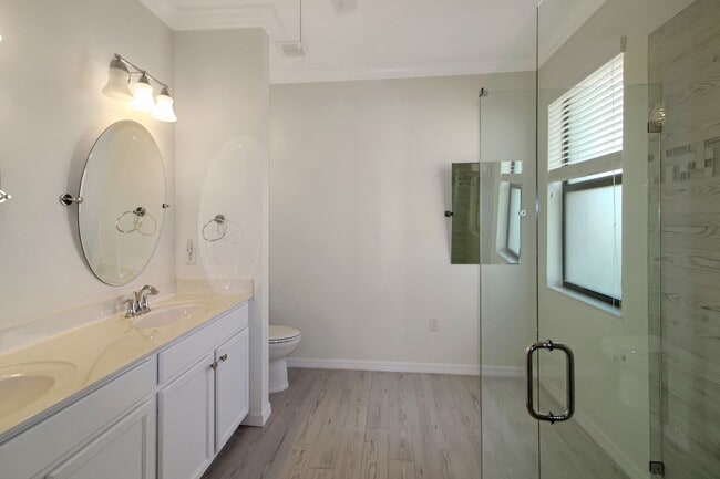 Building Photo - Gran Paradiso Annual Villa for Rent