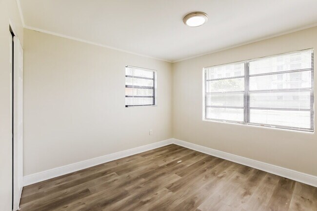 Building Photo - 3781 SW 41st St