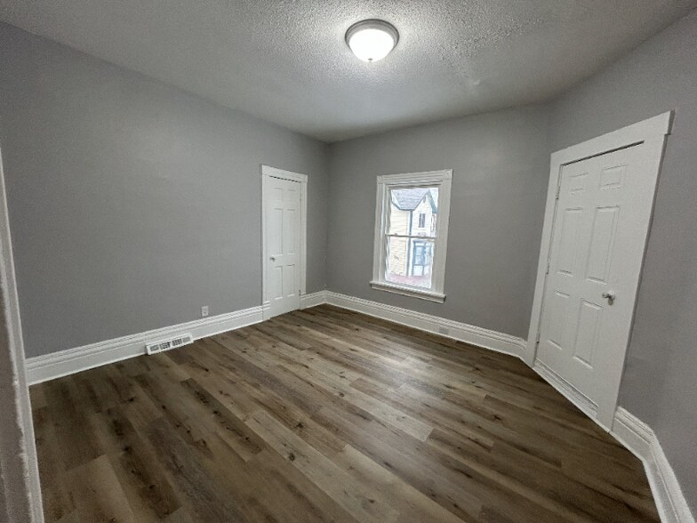 Building Photo - 510 Cortland Ave