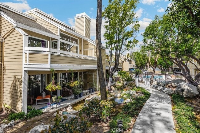 Building Photo - 3740 S Bear St