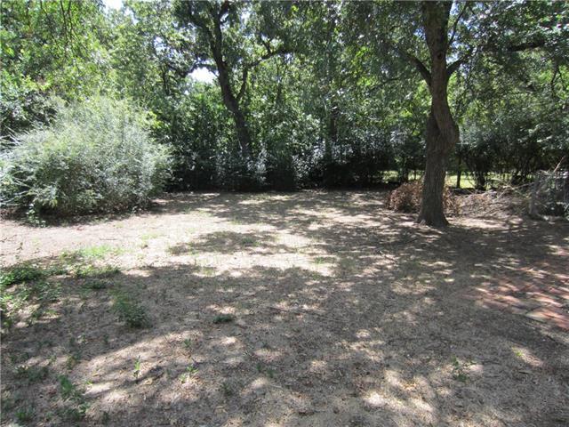 Building Photo - 2114 N Elm St