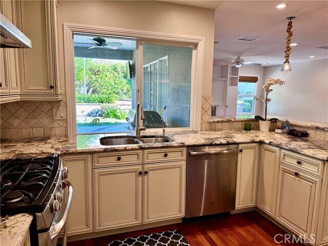 Building Photo - 28836 Aloma Ave