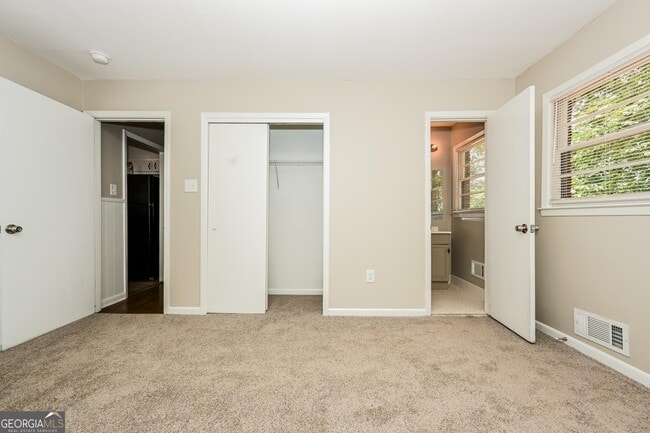 Building Photo - 6418 Monica Dr