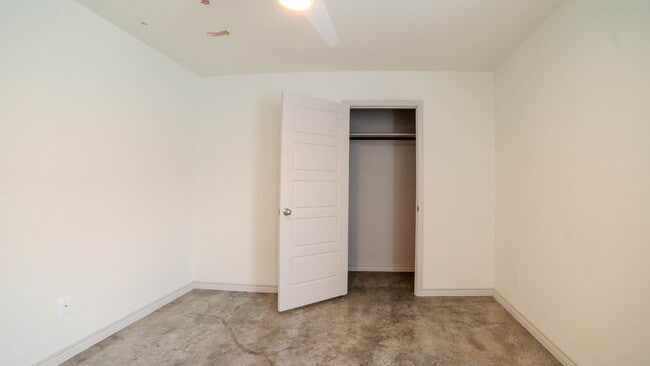 Building Photo - 770 Freedom Cir