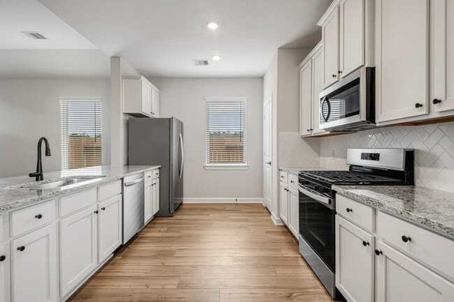 Building Photo - 15686 Honey Cv Dr