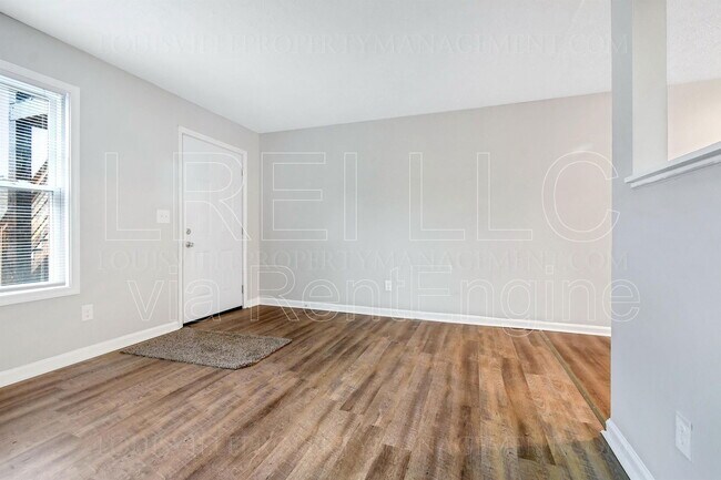 Building Photo - 419 Woodcreek Dr