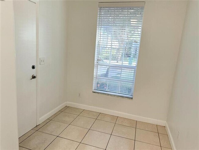 Building Photo - 10235 Panama St