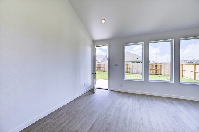 Building Photo - 26923 Zebra Grass Dr