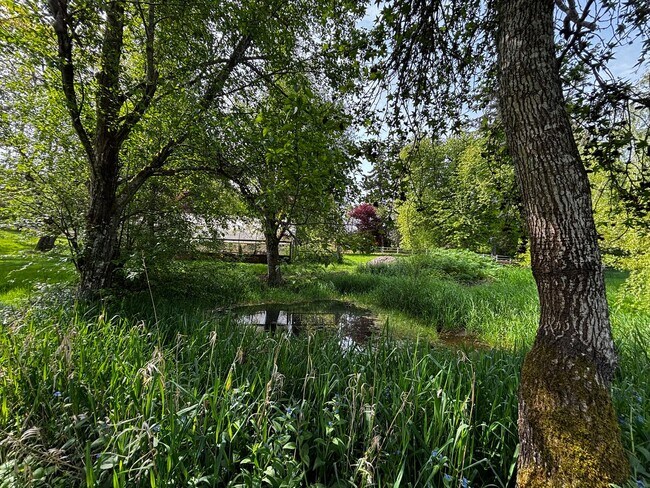 Building Photo - Rare 3-Acre 3BR Home in South Salem – Shops, Workspace & Greenhouses