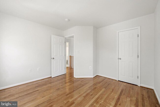Building Photo - 45805 Marlane Terrace