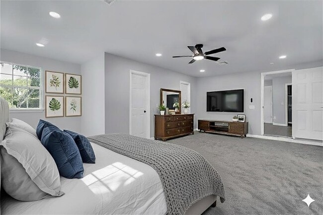 Building Photo - 544 N Elm Ave