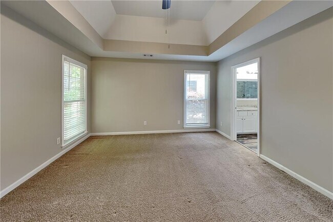 Building Photo - 3496 Heatherwood Ct