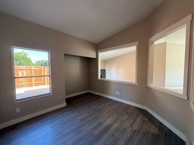 Building Photo - Completely Remodeled Home