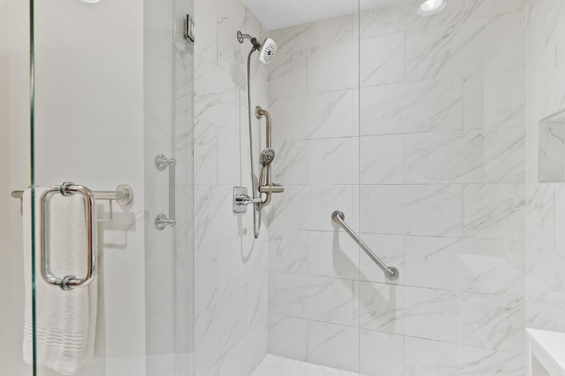 Building Photo - 3700 Cantrell Rd