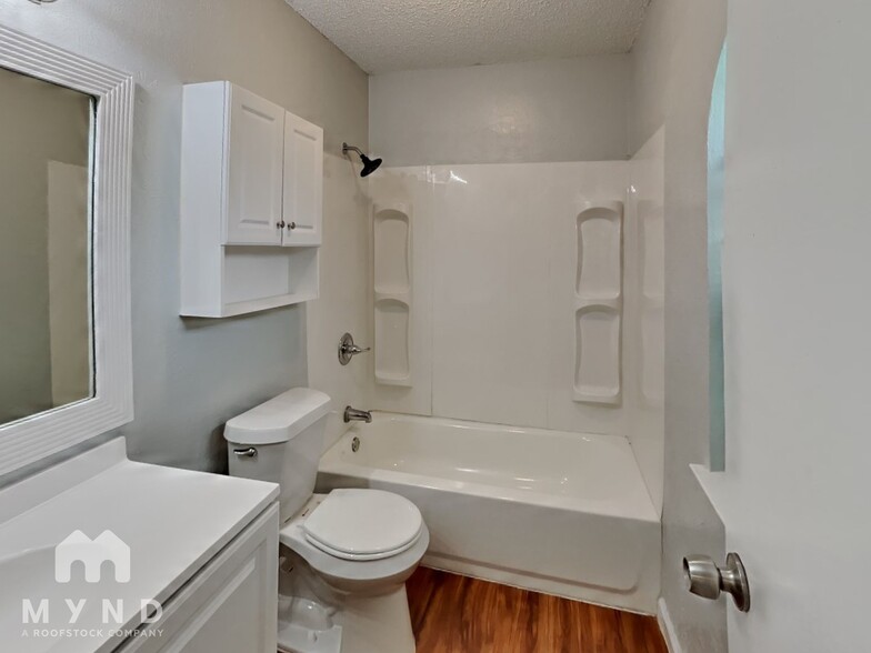 Building Photo - 7000 Shiloh Ct