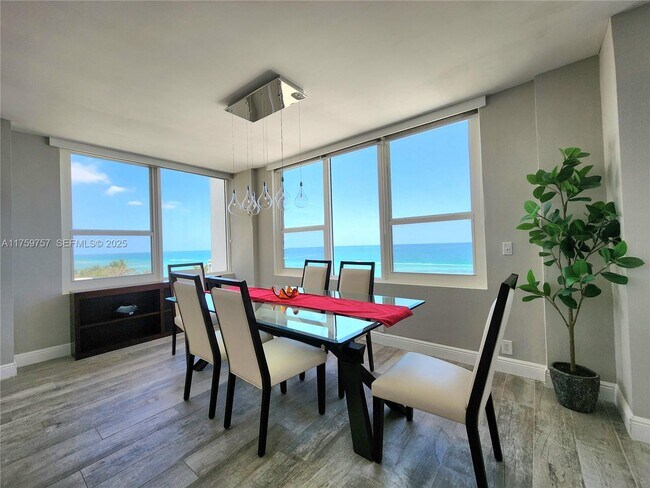 Building Photo - 3505 S Ocean Dr